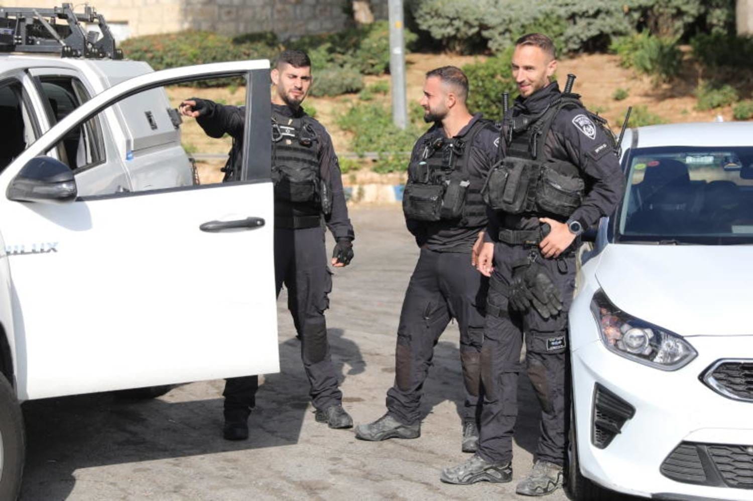 مقتل إسرائيلي وإصابة 8 في إطلاق نار بمحيط القدس.. ومقتل منفذي الهجوم
