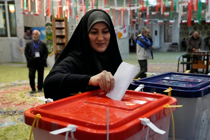 إيران... نتائج غير رسمية تظهر مشاركة 41 %