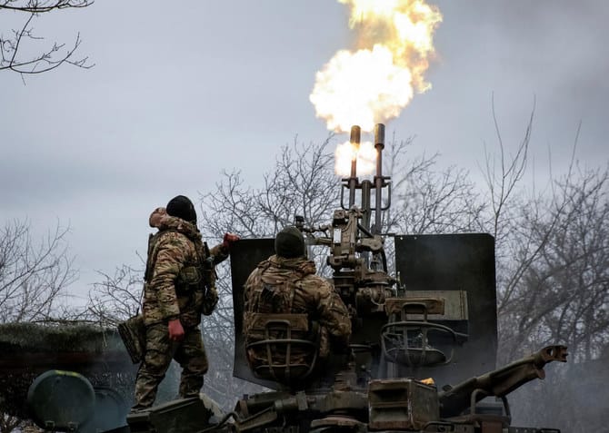 كييف تشيد تحصينات دفاعية وتستعد لحرب تطول حتى 2026