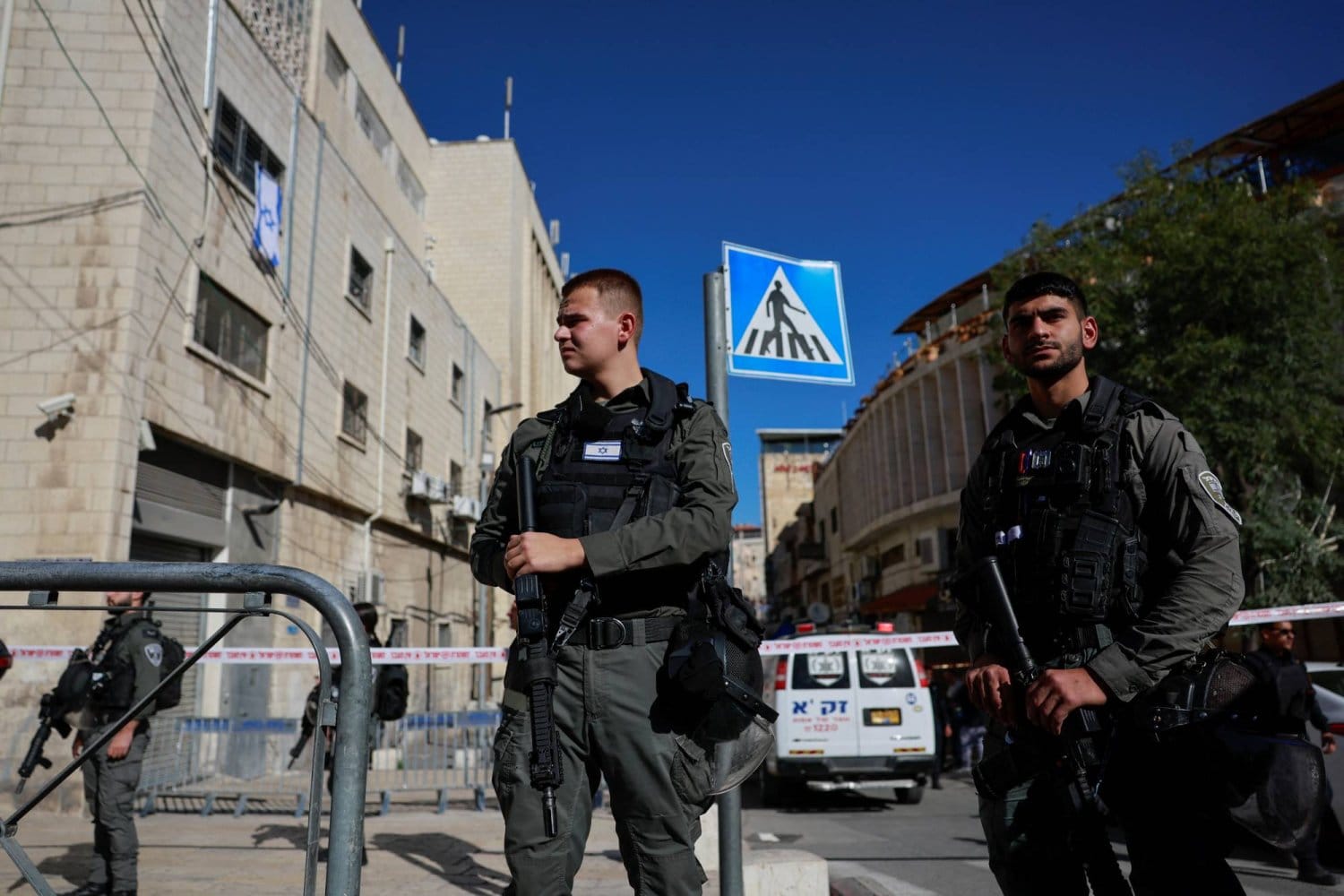 إسرائيل.. 3 مصابين في حادث طعن بمركز تجاري قرب أسدود