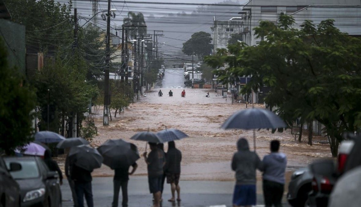 أمطار غزيرة في جنوب البرازيل تسفر عن مقتل 31 شخصاً وفقدان أكثر من 70 آخرين