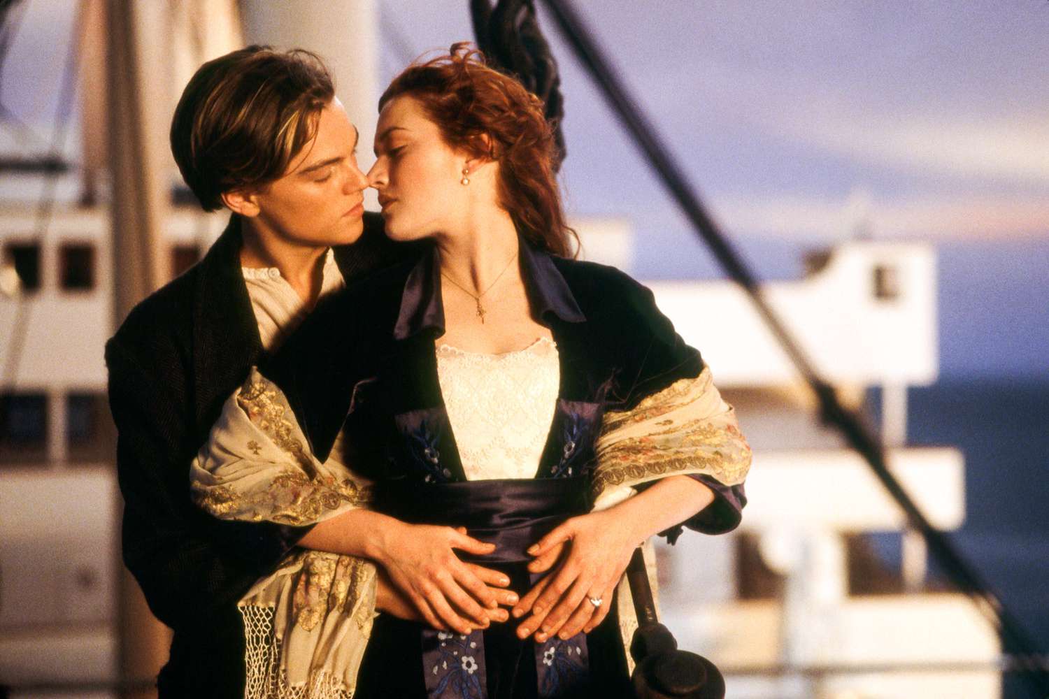 كيت وينسلت في تصريح صادم: مشهد القبلة في Titanic كان بمثابة كابوس