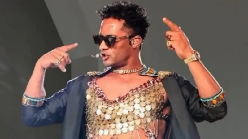 محمد رمضان يثير الجدل بإطلالته ثم يتراجع.. منشور وحُذف!