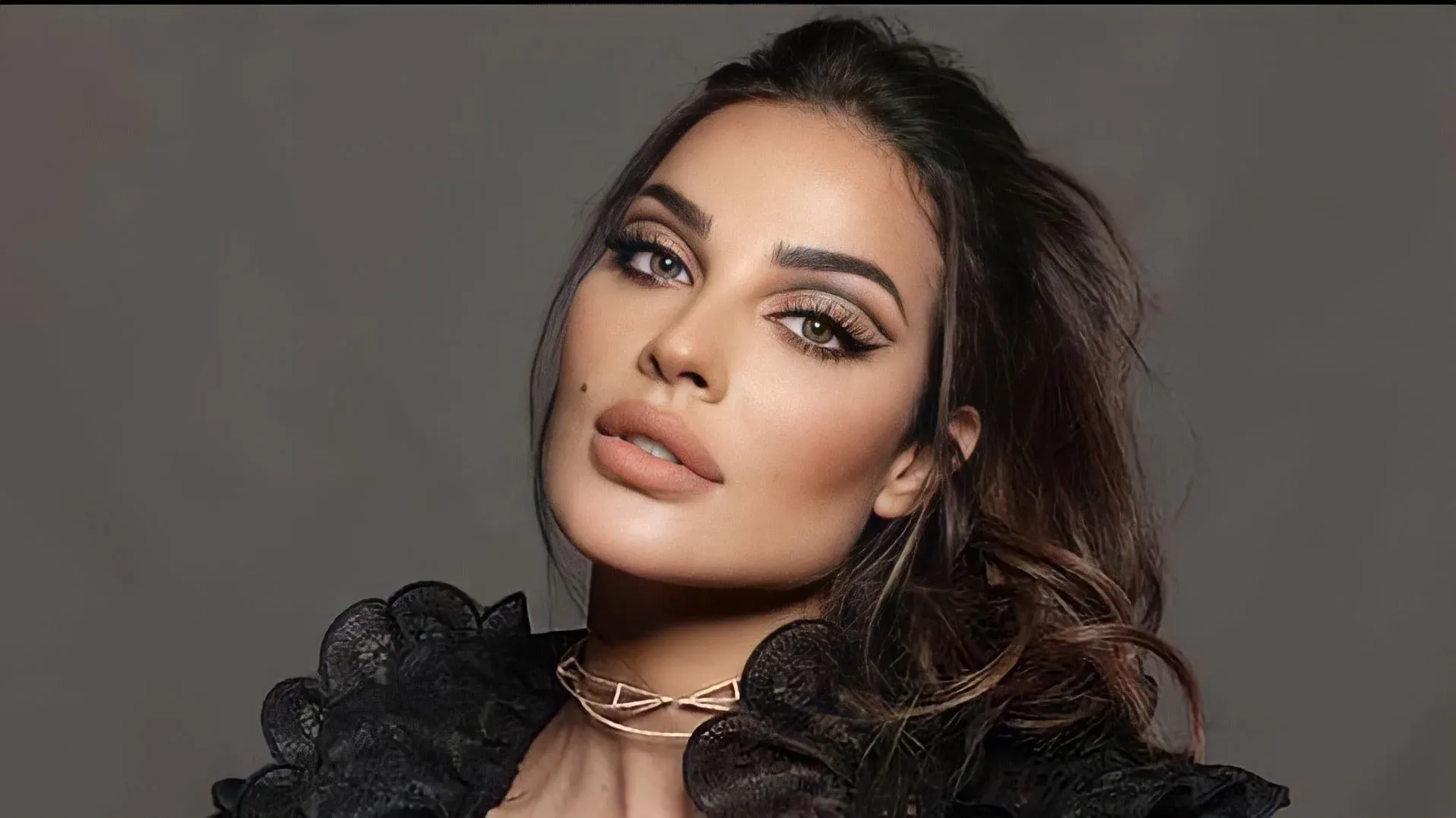 بعد فيديو "التحرش".. الممثلة اللبنانية نادين نجيم تهدد باللجوء للقضاء