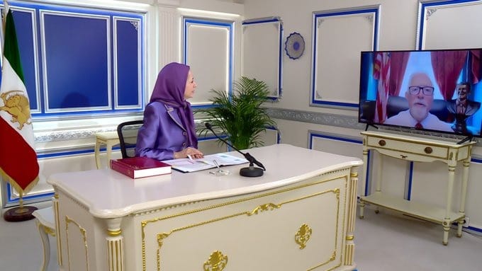 في لقائها مع عضو في الكونغرس الأميركي... رجوي: لا للحرب ولا للمساومة بل لتغيير النظام