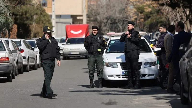 طهران تعتقل عشرات "الجواسيس"