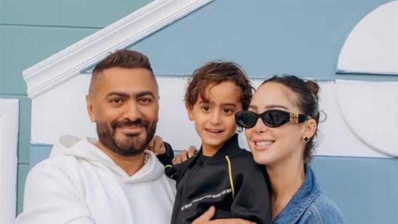 بعد تحسنه المؤقت.. آدم ابن تامر حسني يعود للعناية المركزة