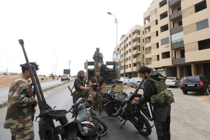 الجيش الإسرائيلي: هاجمنا دبابات في جنوب سوريا