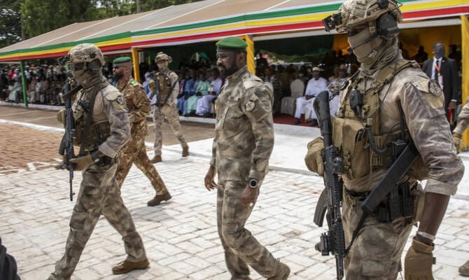 مالي تحبط محاولة انقلاب.. وتعتقل عشرات الجنود بينهم جنرالان