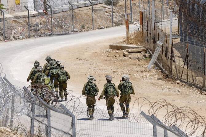 الجيش الإسرائيلي يعلن مقتل 4 من أفراده في جنوب غزة