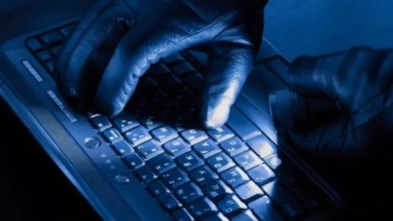 الاستخبارات البريطانية تنبّه السياسيين إلى خطر التجسس من موسكو وبكين