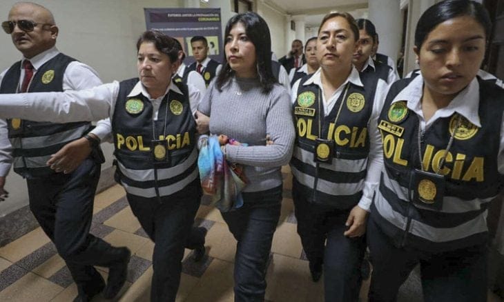 البيرو تقطع علاقاتها مع المكسيك بسبب منح رئيسة وزراء سابقة اللجوء