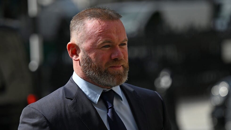 هجوم جديد من روني على صلاح عقب خسارة ليفربول أمام السيتي