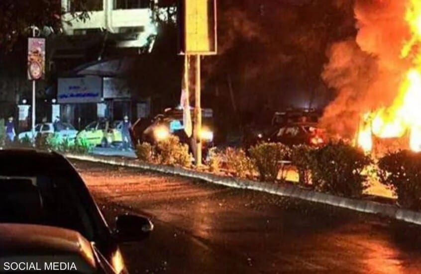 سوريا تحدّد موقع إطلاق الصواريخ على دمشق وتتوعد ملاحقة الفاعلين