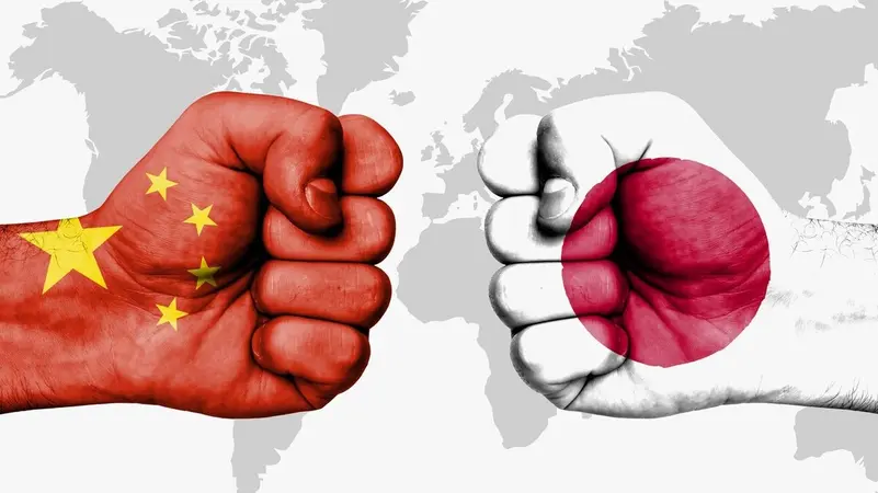 بكين تهاجم طوكيو: رئيسة الوزراء تعيد خطاب العسكرة