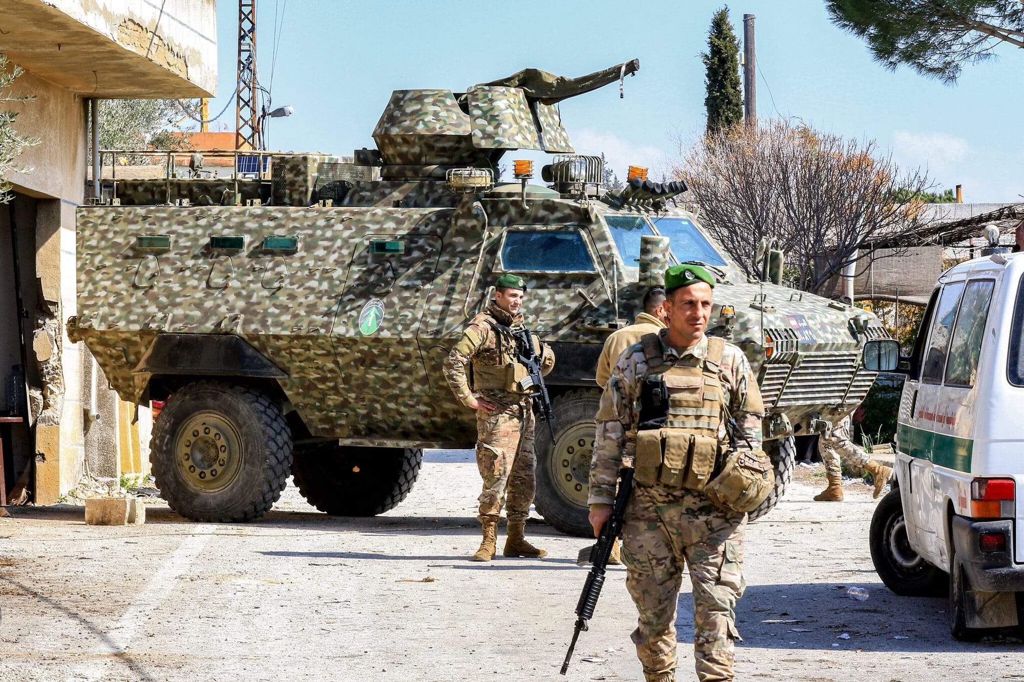 الجيش اللبناني يقدم تقريره حول حصر سلاح "حزب الله".. وأنباء عن مهلة أميركية
