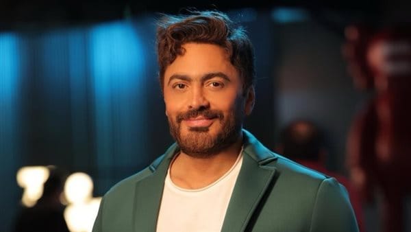 نجاة تامر حسني من أزمة صحية حادة… وجراحة سرية في ألمانيا