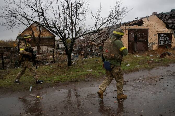 زيلينسكي يؤكد استعداد أوكرانيا للمضي قدماً في خطة السلام