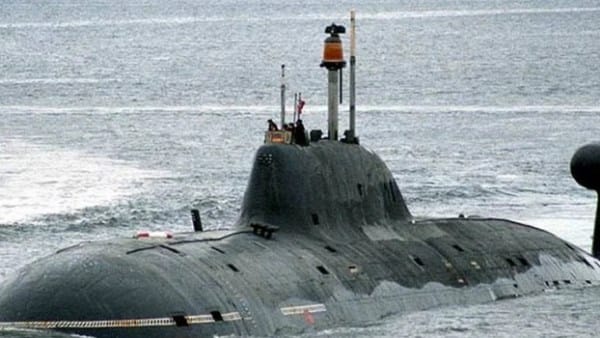 البحرية البريطانية رصدت إبحار غواصة روسية لثلاثة أيام في القناة