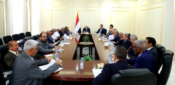 حكومة اليمن لمجلس الأمن: السلام لا يزال ممكناً لكنه يتطلب شريكاً جاداً